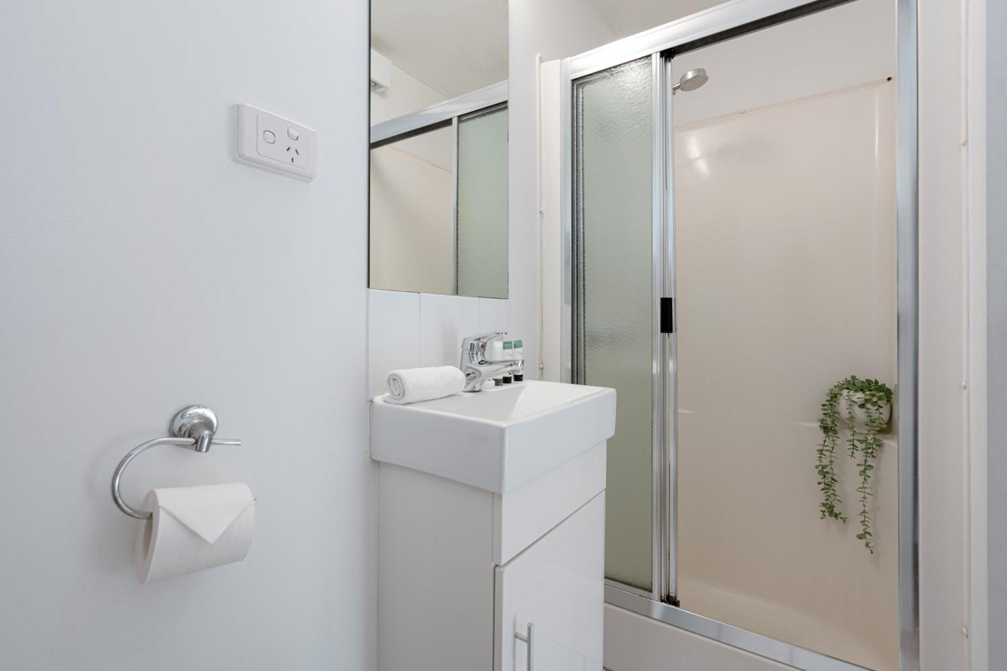 Tasman Holiday Parks - Cairns Cool Waters Экстерьер фото