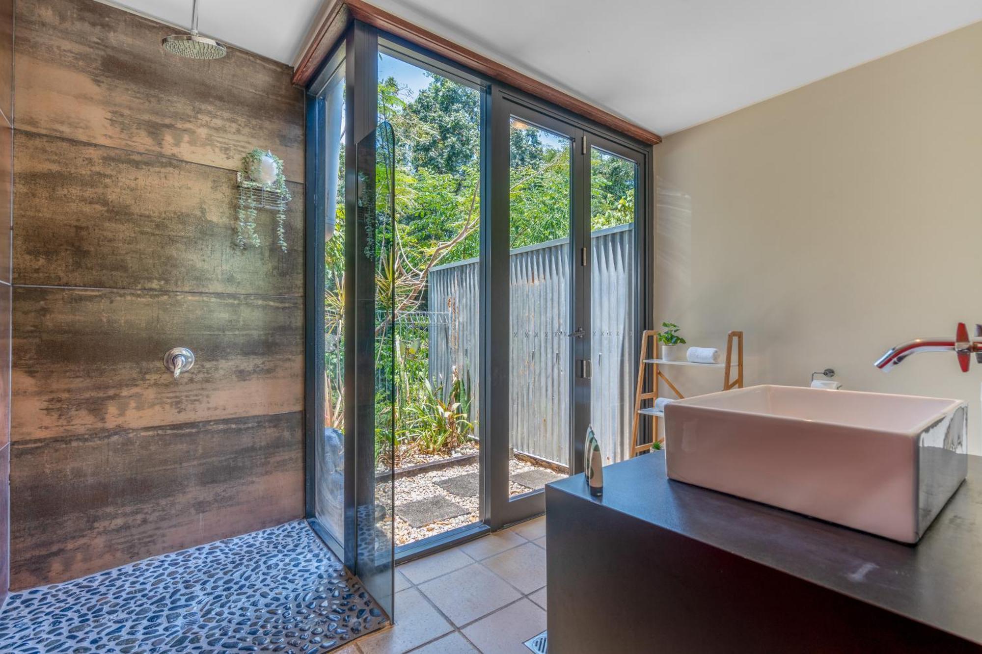 Tasman Holiday Parks - Cairns Cool Waters Экстерьер фото