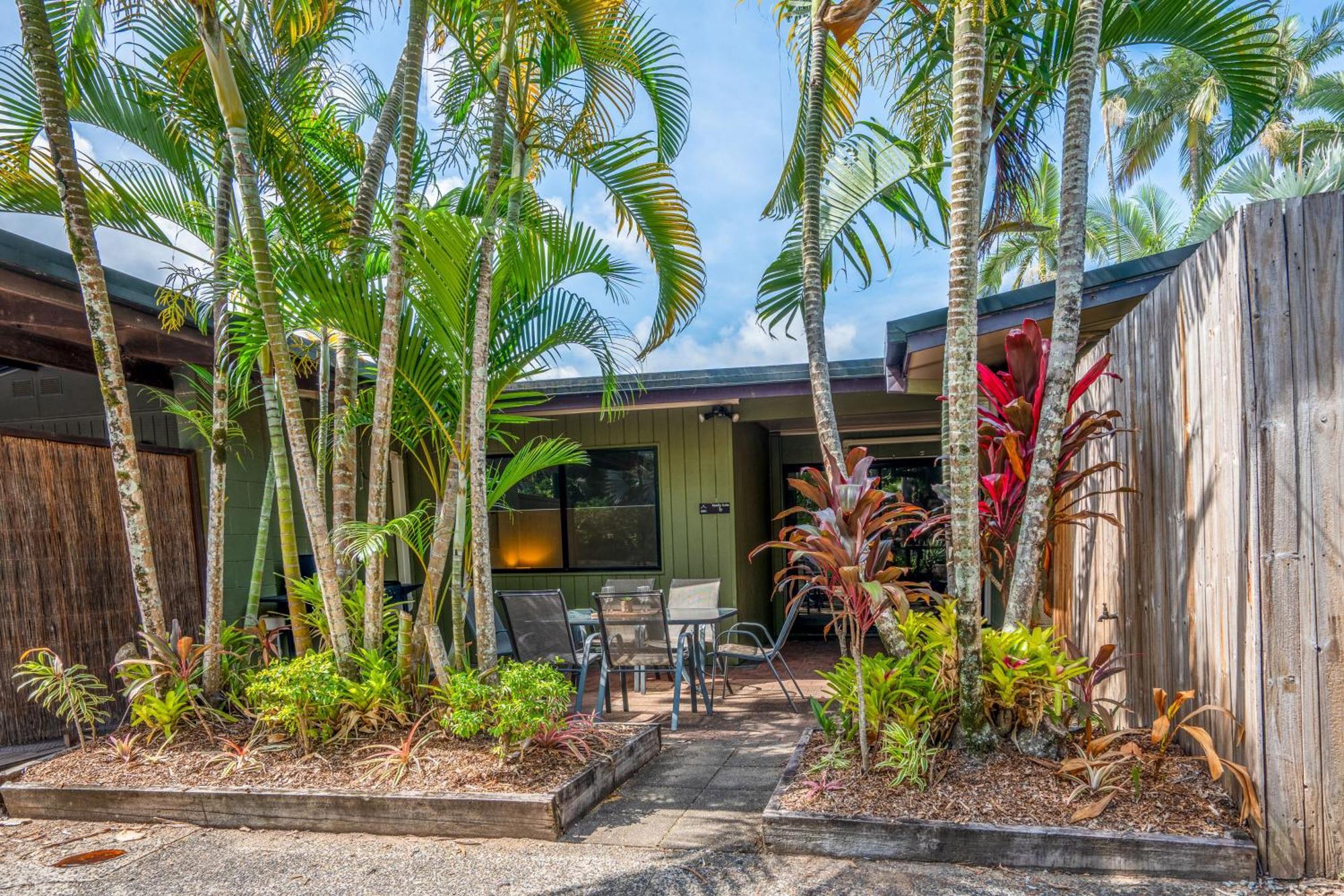 Tasman Holiday Parks - Cairns Cool Waters Экстерьер фото